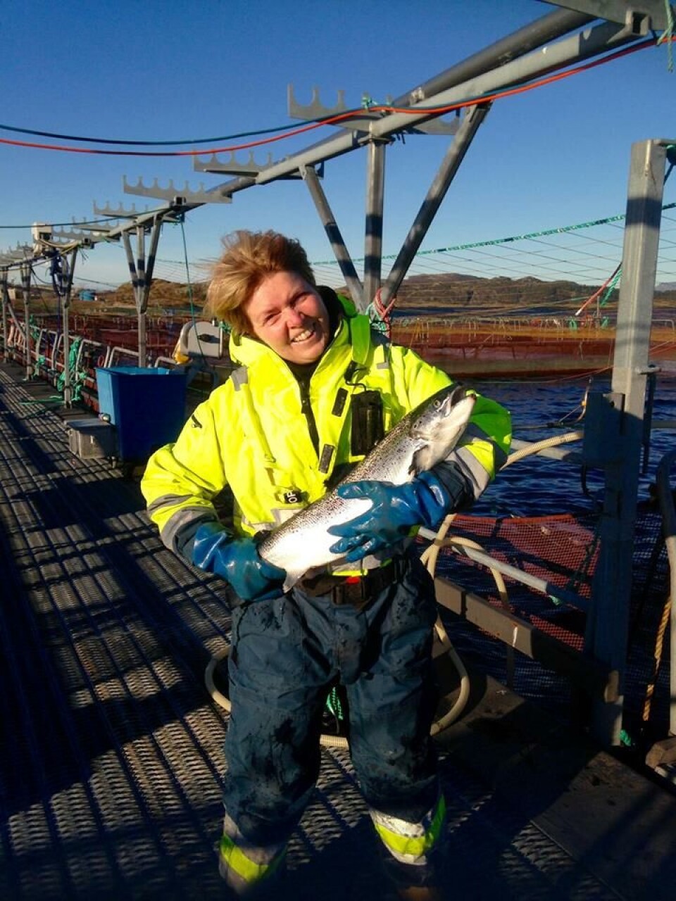 Elin Tveit Sveen, er dagleg leiar i Marø Havbruk som har samdrift med E. Karstensen Fiskeoppdrett. Foto: Privat.