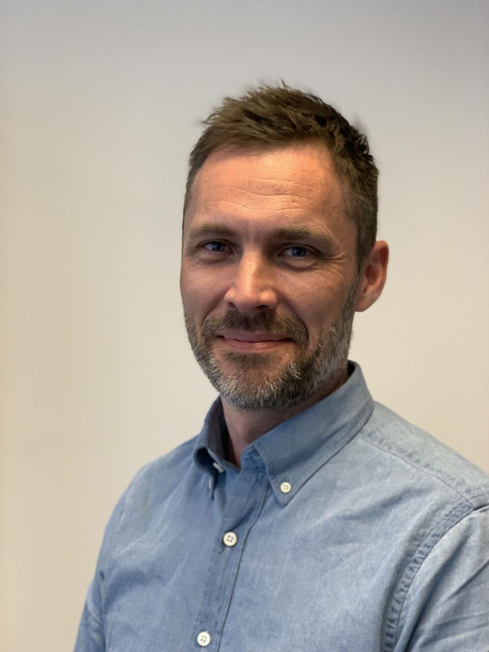 Øyvind Nymark er CEO i Smir. Han sier at de ønsket seg et tradisjonelt norsk navn på selskapene i konsernet. Foto: Hydrolicer Øyvind Nymark er CEO i Smir. Han sier at de ønsket seg et tradisjonelt norsk navn på selskapene i konsernet. Foto: Hydrolicer