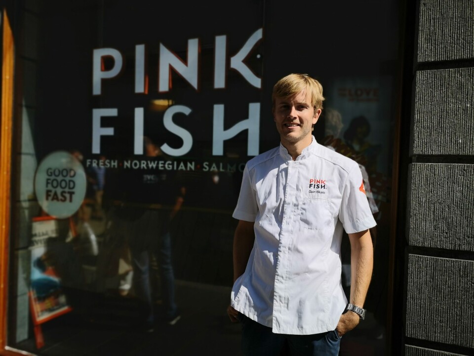 Mesterkokken Geir Skeie har torsdag 19.juli åpnet sin første Pink fish-restaurant i laksehovedstaden Bergen. Foto: Ole Andreas Drønen/Kyst.no.