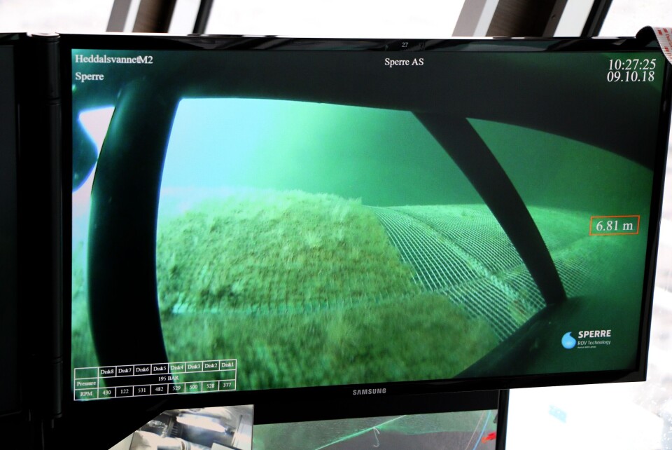 Å vaske nota med en FNC8-vasker føles nesten ut som å klippe plenen, men i stedet for mekaniske prosesser blir det brukt vann for å skylle notveggen ren.