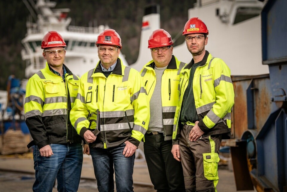 Fra venstre: Prosess leder Jan Andre Førde Systad, Havyard Ship Technology, Prosjekt leder Svein Frode Eggesbø, Havyard Ship Technology, daglig leder Lasse Stokkeland, Havyard Ship Technology og prosess leder, produksjon Håkon Bosdal, Havyard Ship Technology. Klikk for større bilde. Foto: David Zadig. Fra venstre: Prosess leder Jan Andre Førde Systad, Havyard Ship Technology, Prosjekt leder Svein Frode Eggesbø, Havyard Ship Technology, daglig leder Lasse Stokkeland, Havyard Ship Technology og prosess leder, produksjon Håkon Bosdal, Havyard Ship Technology. Klikk for større bilde. Foto: David Zadig.