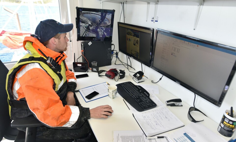 Drift av de tre flåtene vil gi verdifullt sesongarbeid for mange; både fiskere og andre. Her fra kontrollrommet på SkaMik-flåten som ble satt i drift i 2016. . Foto: Tom Lysø.