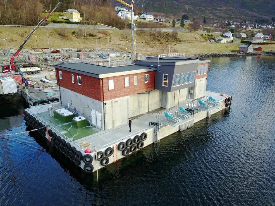 FarmBase 700 laget av Marine Constructions er nå på vei til Sinkaberg-Hansen i Rørvik. Foto: MC.