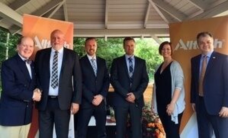 Alltech annonserer to nye kjøp i Norge. (fra venstre til høyre) Dr. Pearse Lyons, president i Alltech, Bjarne Ravnøy, Magne Kolstad, Leif Loe, Linda Dvergsdal Hauge all from Produs and Patrick Charlton, Alltech visepresident for Europa. (Foto: Alltech)