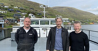JT electric leverer fôrflåte til utsatt MOWI-lokalitet på Færøyene